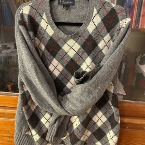 Brooks Brother Gray Argyle Men's Scottish Lambswool Sweater